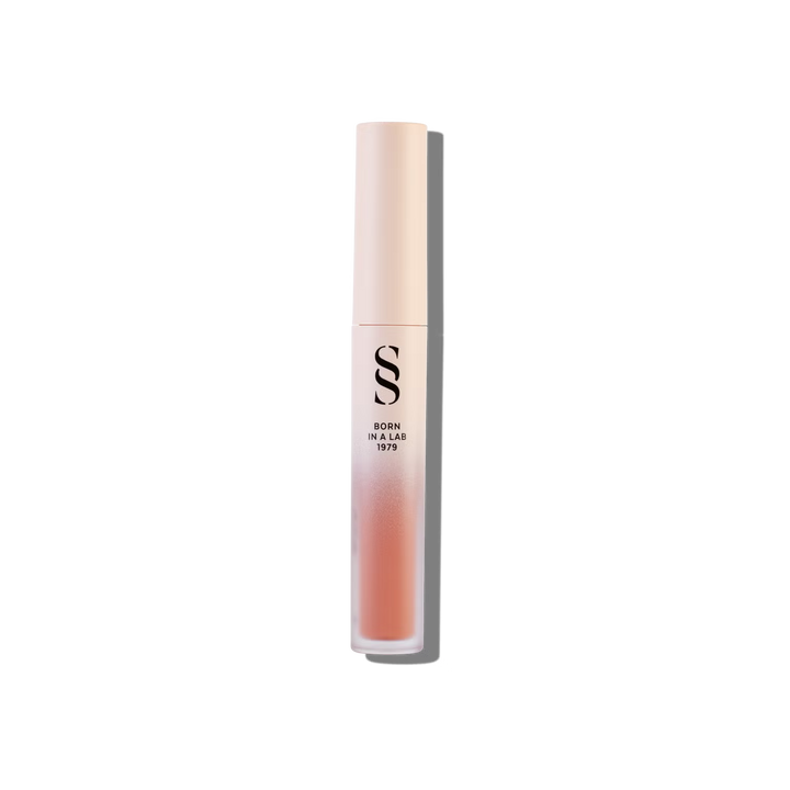 Descubre una nueva forma de expresar tu estilo con Sensilis Eternal Lips Mate, el labial diseñado para quienes buscan elegancia, comodidad y resultados duraderos en cada aplicación.