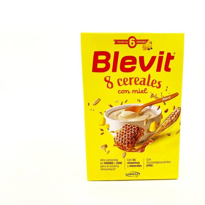 BLEVIT 8 Cereales con Miel combina una selección de 8 cereales cuidadosamente elaborados con el suave sabor de la miel, ofreciendo una papilla equilibrada y agradable para los más pequeños.