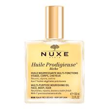 Huile Prodigieuse Riche te hará resplandecer con un irresistible brillo satinado sin acabado graso gracias a su inimitable textura con tacto seco