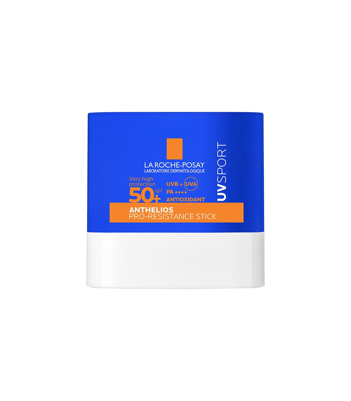 Su fórmula ofrece muy alta protección SPF50+ frente a los rayos UVA y UVB, ayudando a prevenir el daño solar incluso en condiciones de alta exposición. Gracias a su formato en stick, permite una aplicación rápida, precisa y sin complicaciones, ideal para zonas específicas como rostro, nariz, pómulos y orejas.