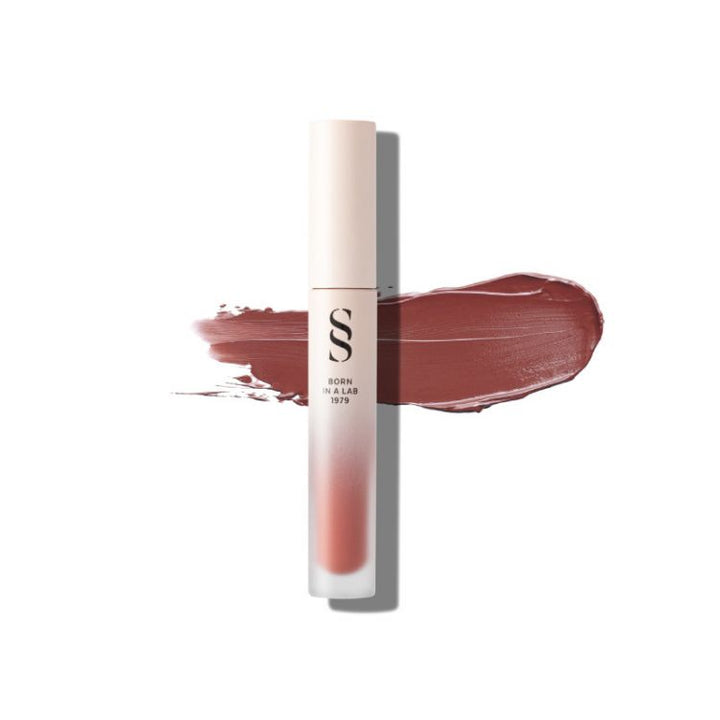 Descubre una nueva forma de expresar tu estilo con Sensilis Eternal Lips Mate, el labial diseñado para quienes buscan elegancia, comodidad y resultados duraderos en cada aplicación.
