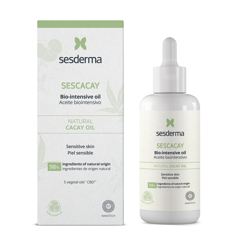 Aceite multibeneficio: regenera la piel, mejora las estrías y actúa eficazmente frente a los signos de la edad. Contiene 5 aceites vegetales que hidratan la piel en profundidad.