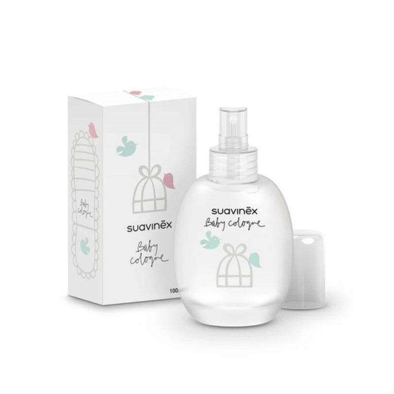 La cítrica frescura de la bergamota, el limón y la mandarina abre paso al aroma del lirio y el muguet, matizado por el recuerdo del suave perfume del musgo y el white musk (almizcle blanco).